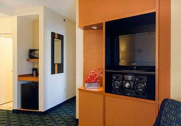 Fairfield Inn & Suites By Marriott Newark Liberty International Airport Εξωτερικό φωτογραφία