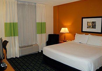 Fairfield Inn & Suites By Marriott Newark Liberty International Airport Εξωτερικό φωτογραφία